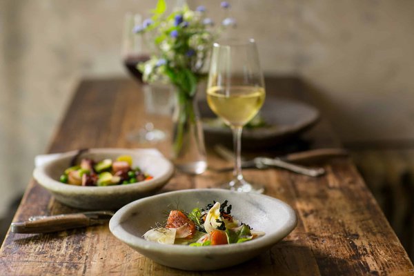 Comment intégrer les accords parfaits dans la dégustation de vin ?