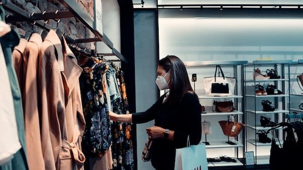 Comment trouver les bonnes adresses pour faire du shopping à Paris ?